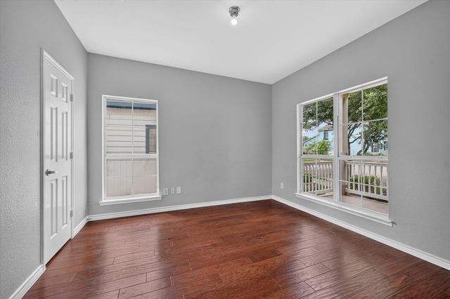 1013 Wenk Drive, Aubrey, TX 76227