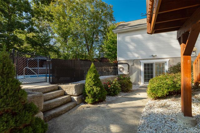 41 Martin Drive, Poughkeepsie, NY 12603