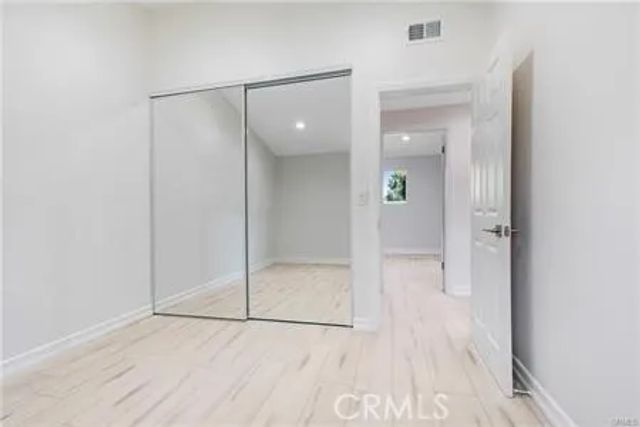 9661 Hayvenhurst, Northridge, CA 91343