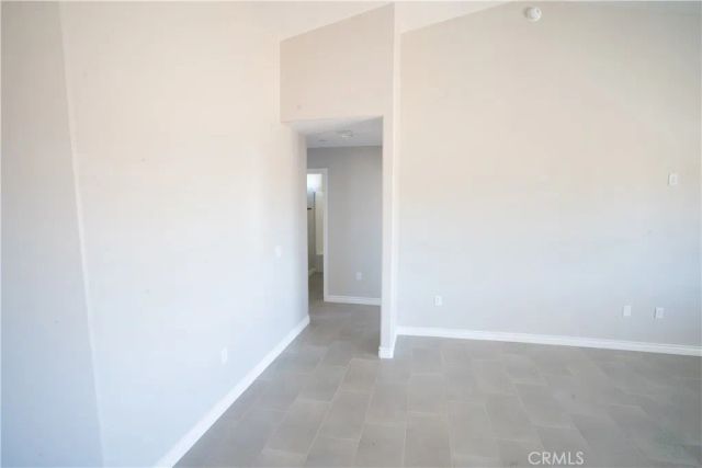 11441 5th Ave, Hesperia, CA 92345