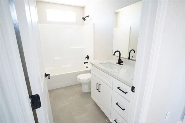 11441 5th Ave, Hesperia, CA 92345
