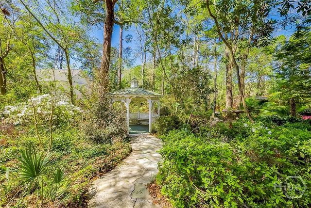 6 Cedar View Court, Savannah, GA 31410