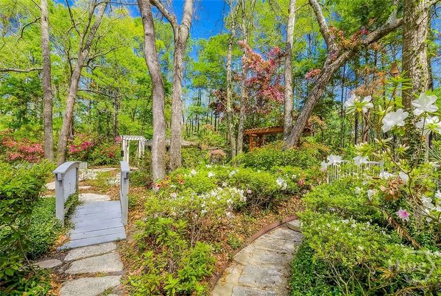 6 Cedar View Court, Savannah, GA 31410