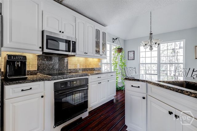 6 Cedar View Court, Savannah, GA 31410