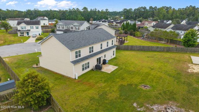 100 Forerunner Court, New Bern, NC 28562
