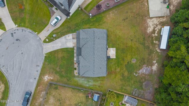 100 Forerunner Court, New Bern, NC 28562