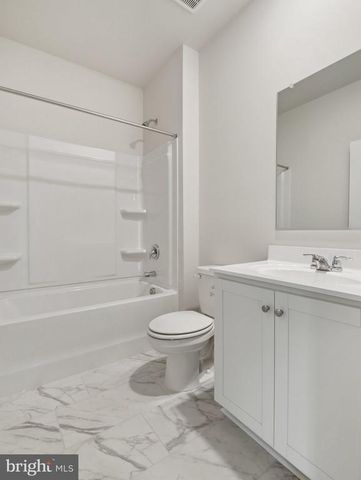 345 GLENMORE LN, Keswick, VA 22947