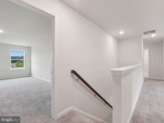 345 GLENMORE LN, Keswick, VA 22947