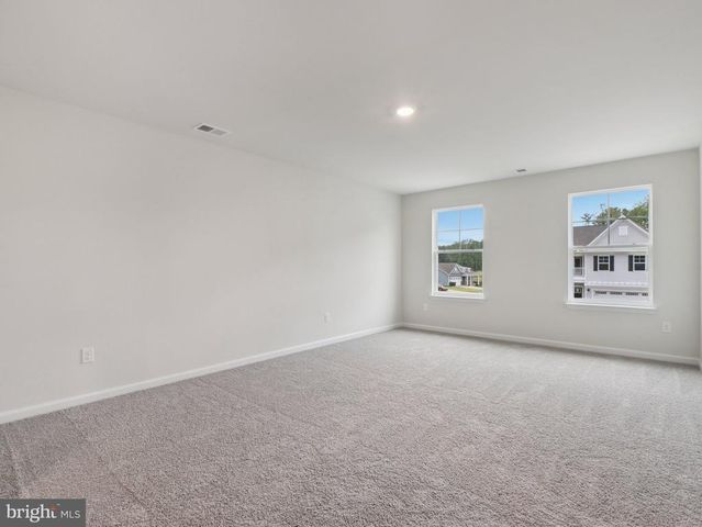 345 GLENMORE LN, Keswick, VA 22947