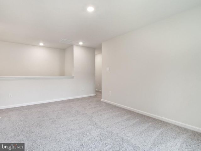 345 GLENMORE LN, Keswick, VA 22947