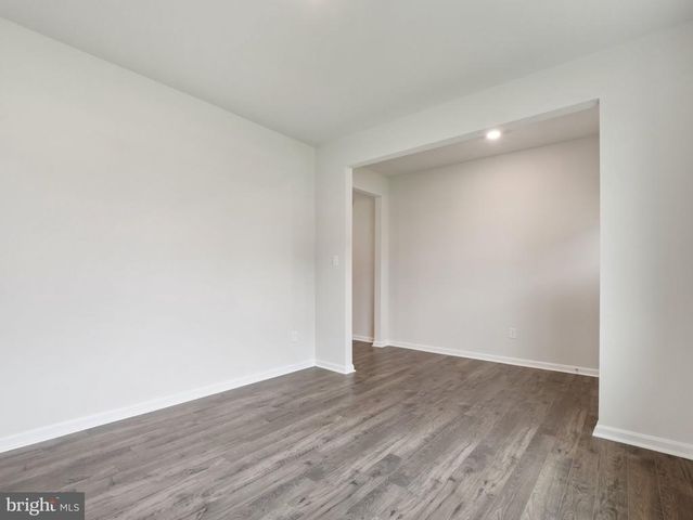 345 GLENMORE LN, Keswick, VA 22947