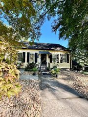 1049 Park Street, Gainesville, GA 30501