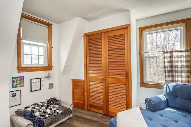 25 Gosnold St, New Bedford, MA 02740