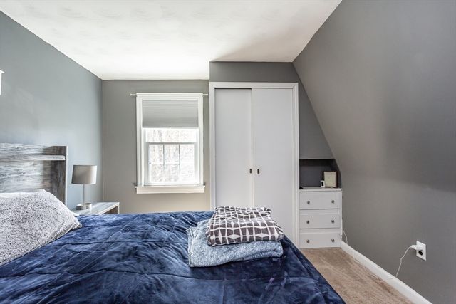 25 Gosnold St, New Bedford, MA 02740