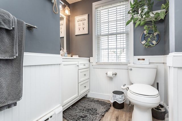 25 Gosnold St, New Bedford, MA 02740