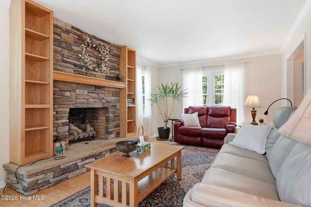 138 Overlook Drive, West End, NC 27376