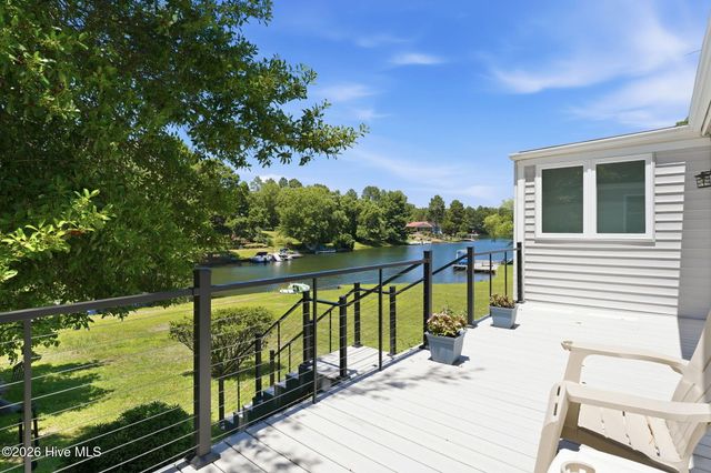 138 Overlook Drive, West End, NC 27376