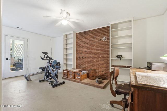 138 Overlook Drive, West End, NC 27376