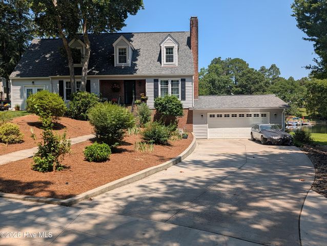 138 Overlook Drive, West End, NC 27376