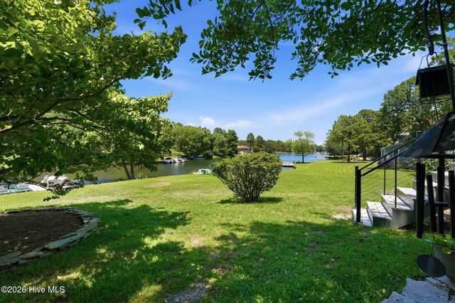 138 Overlook Drive, West End, NC 27376