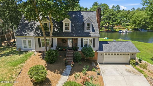 138 Overlook Drive, West End, NC 27376