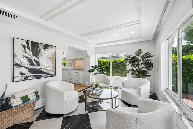 4419 E Sanderling Cir, Boynton Beach, FL 33436