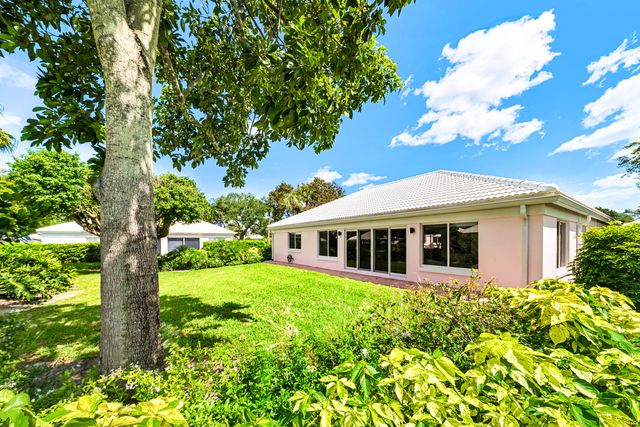 4419 E Sanderling Cir, Boynton Beach, FL 33436