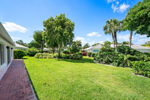 4419 E Sanderling Cir, Boynton Beach, FL 33436