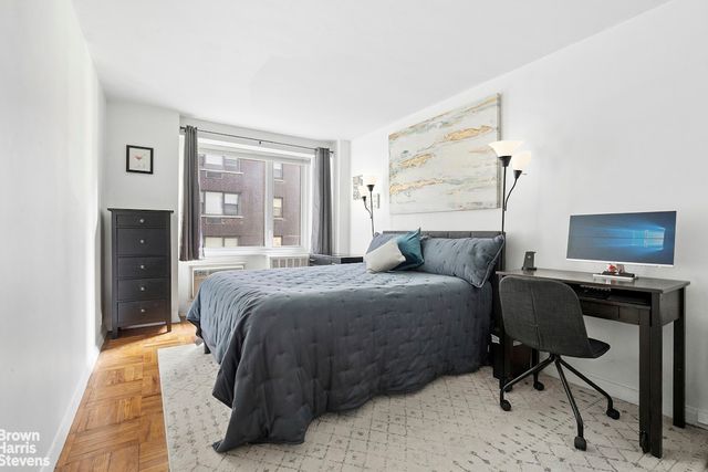 411 E 53rd St Apt 4A, New York City, NY 10022