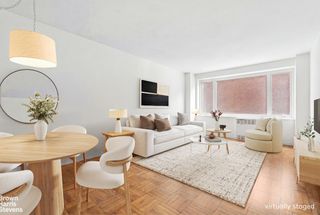 411 E 53rd St Apt 4A, New York City, NY 10022
