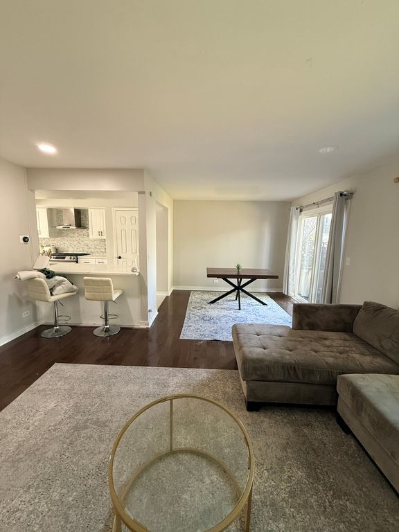 219 Pinewood Lane, Bloomingdale, IL 60108 — photo 5