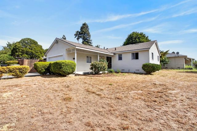 5800 San Ardo Way, North Highlands, CA 95660