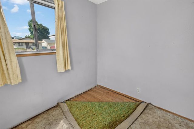 5800 San Ardo Way, North Highlands, CA 95660