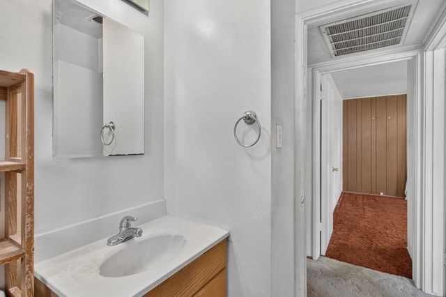 5800 San Ardo Way, North Highlands, CA 95660