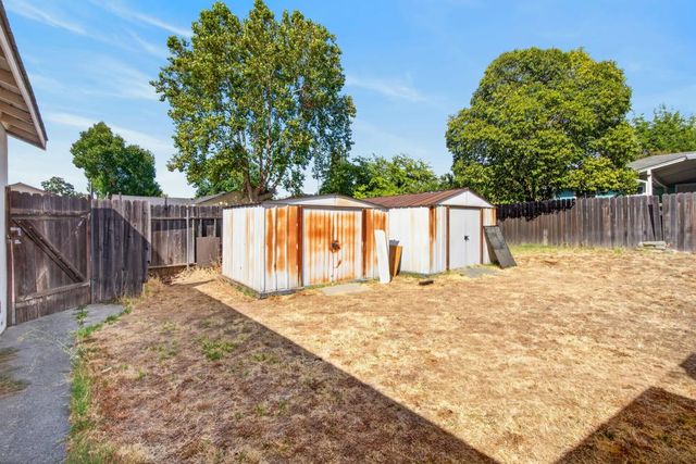 5800 San Ardo Way, North Highlands, CA 95660