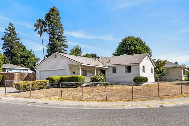 5800 San Ardo Way, North Highlands, CA 95660
