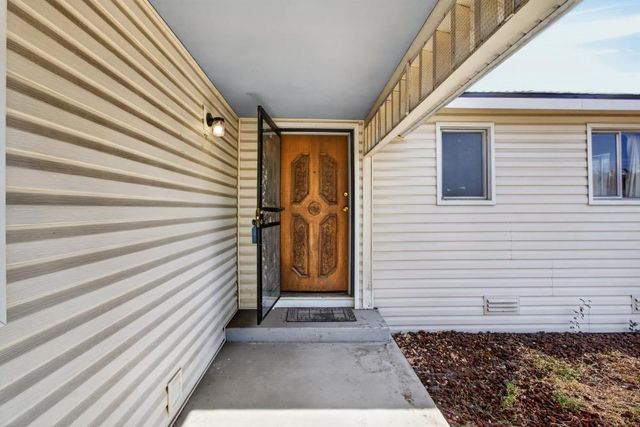 5800 San Ardo Way, North Highlands, CA 95660