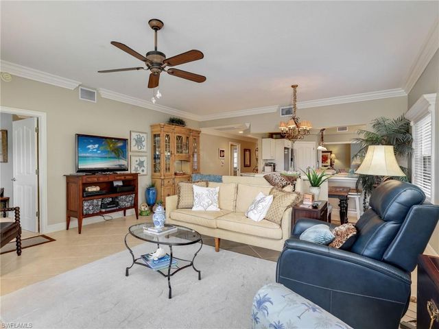 8138 SARATOGA DR # 2201, Naples, FL 34113