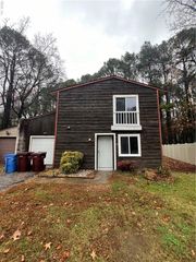 20 Corby CIR, Chesapeake, VA 23320