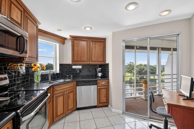 3597 Birdie Drive 604 C, Lake Worth, FL 33467