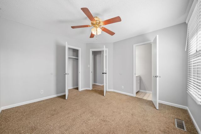 512 Yvonne Dr, Clarksville, TN 37042