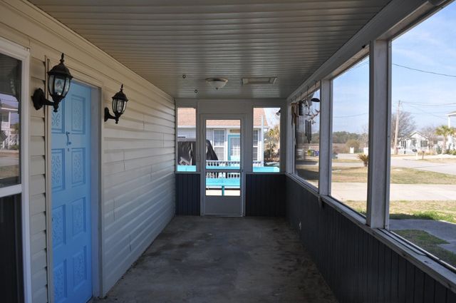 407 29th Ave. N, North Myrtle Beach, SC 29582