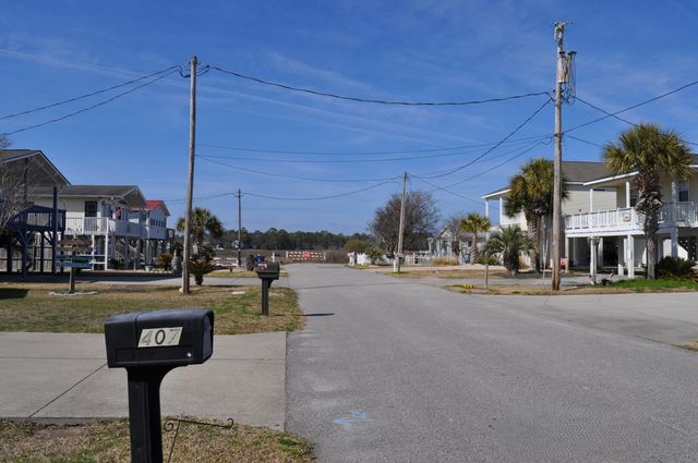 407 29th Ave. N, North Myrtle Beach, SC 29582