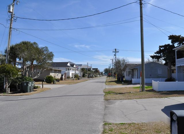 407 29th Ave. N, North Myrtle Beach, SC 29582