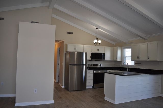 407 29th Ave. N, North Myrtle Beach, SC 29582