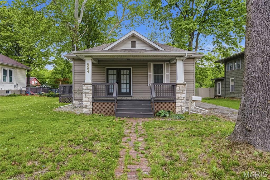 3024 Brown Street, Alton, IL 62002