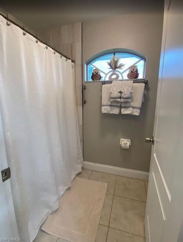 1102 El Dorado PKWY W, Cape Coral, FL 33914
