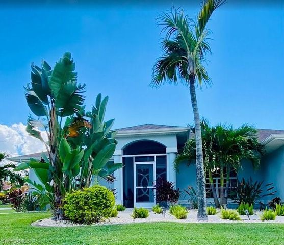1102 El Dorado PKWY W, Cape Coral, FL 33914