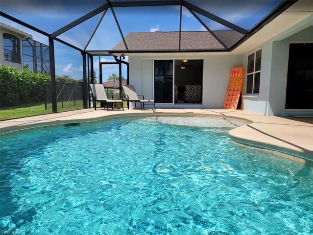 1102 El Dorado PKWY W, Cape Coral, FL 33914