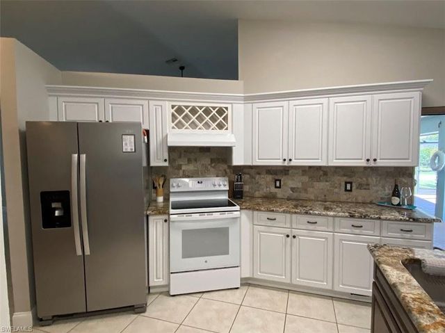 1102 El Dorado PKWY W, Cape Coral, FL 33914